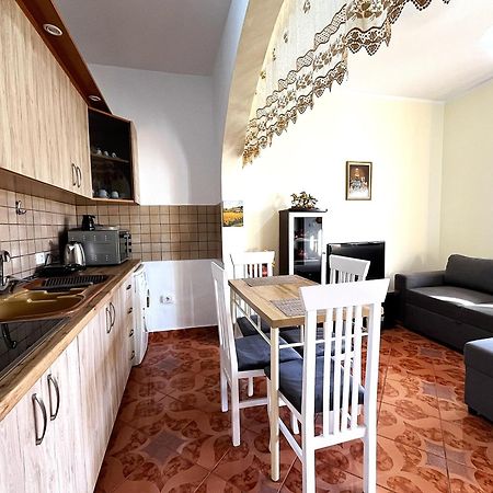 Beach & Chill Apartments Vlore Exterior photo