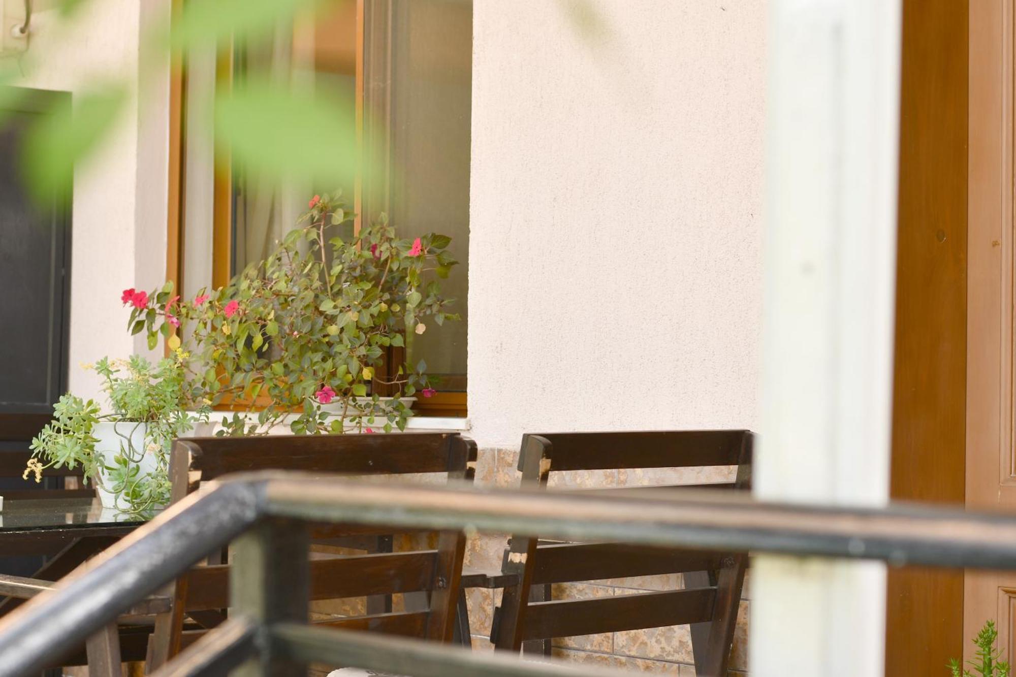Beach & Chill Apartments Vlore Exterior photo