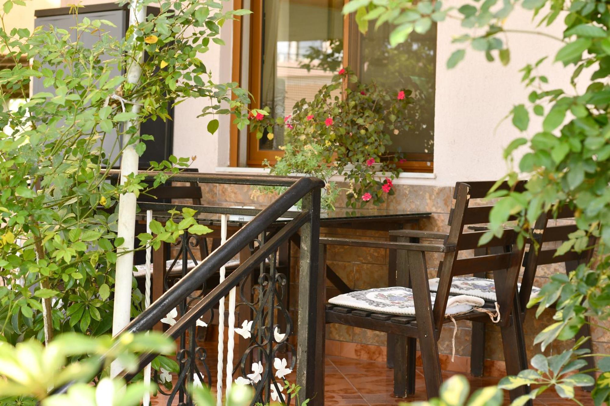 Beach & Chill Apartments Vlore Exterior photo