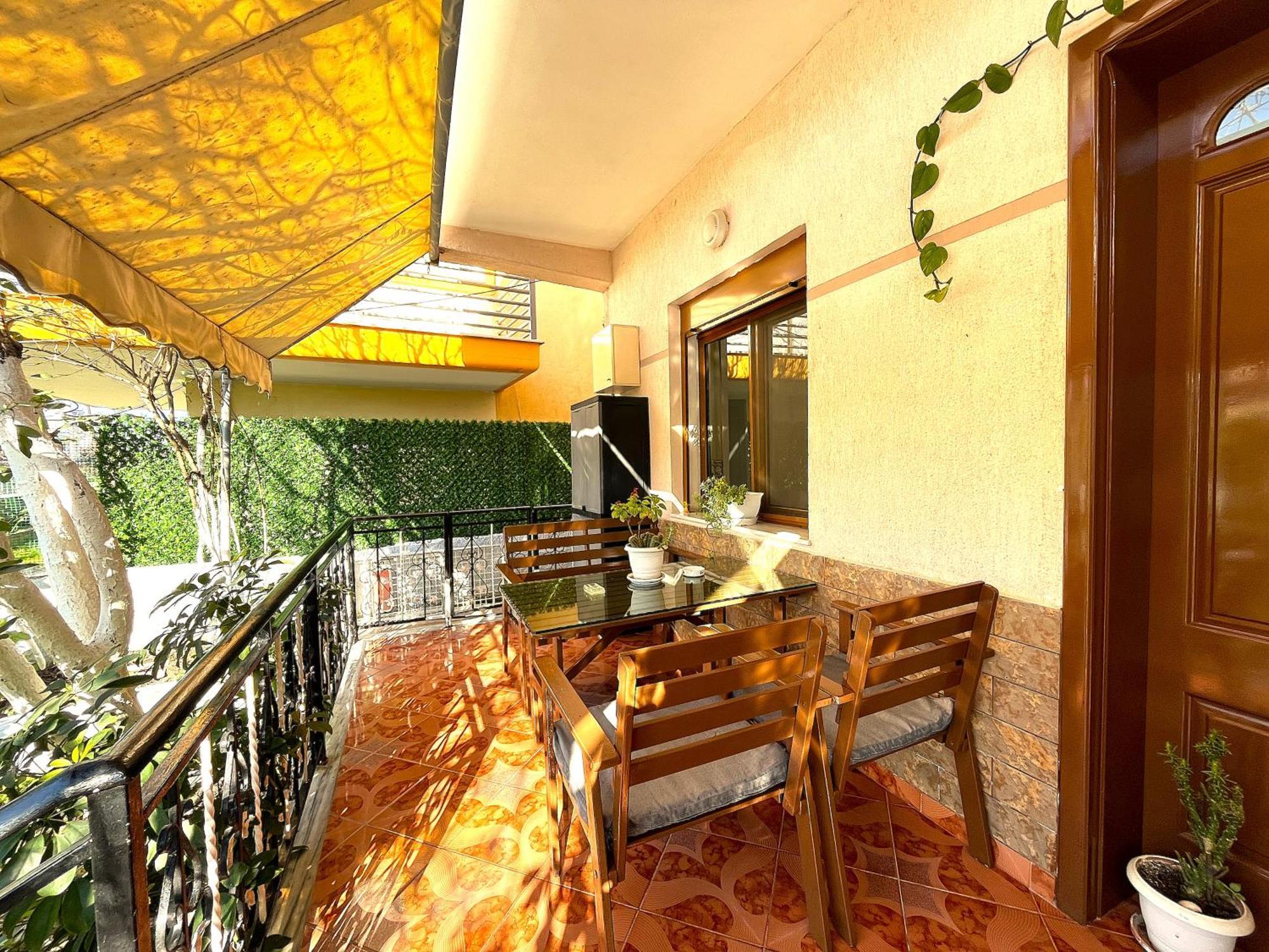 Beach & Chill Apartments Vlore Exterior photo