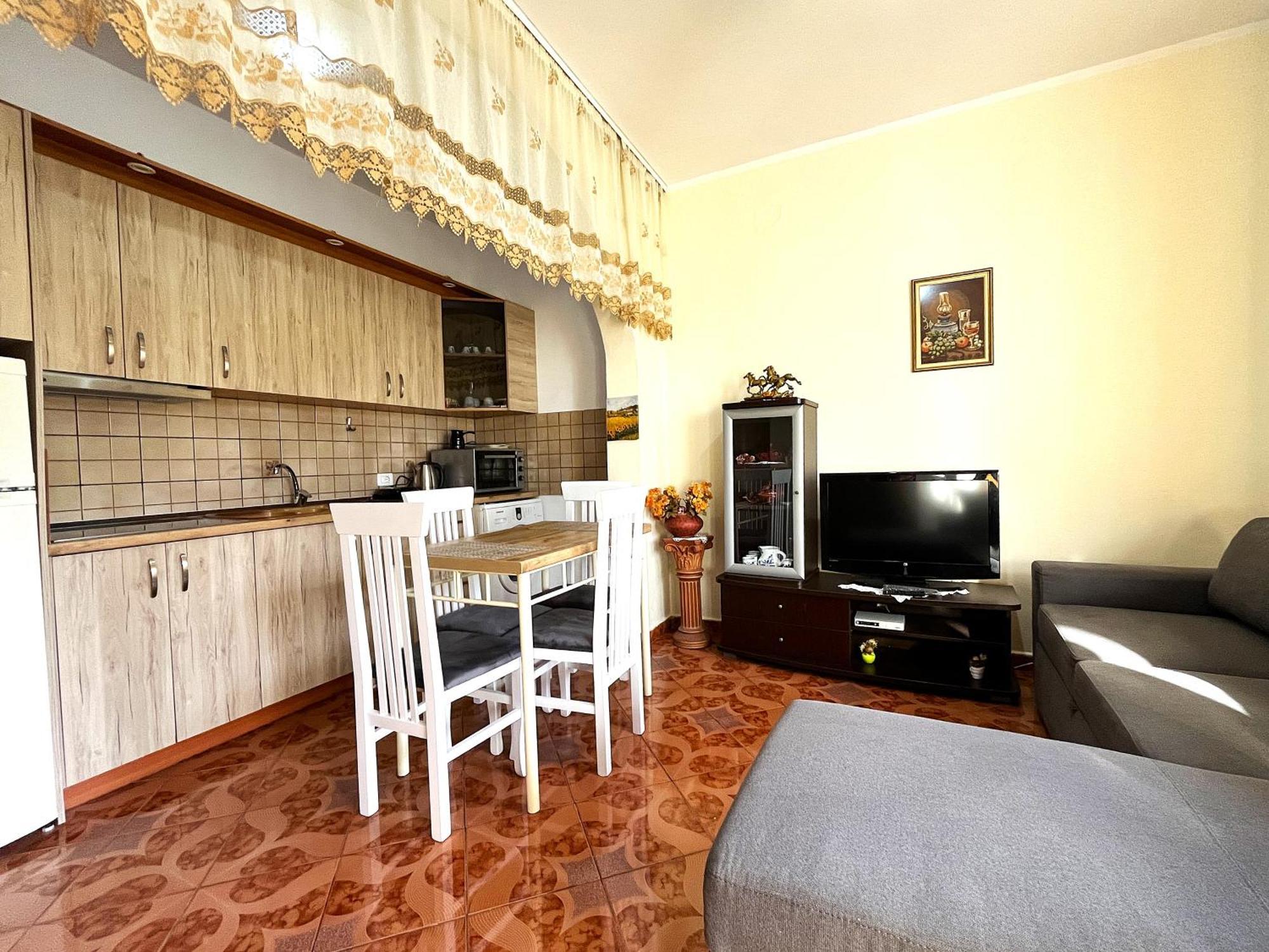 Beach & Chill Apartments Vlore Exterior photo